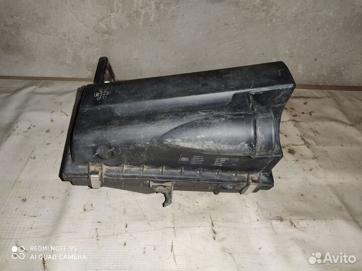 Корпус воздушного фильтра Митсубиси Спейс Стар