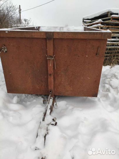 Кормораздатчик МордовАгроМаш ПРКТ-10-01, 2001