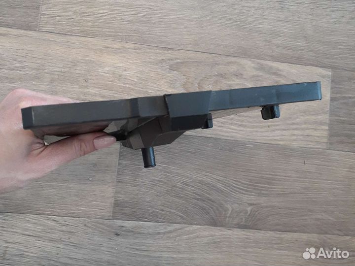 Поддон акб Renault Logan 648947133R