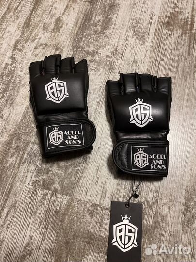 Перчатки для мма