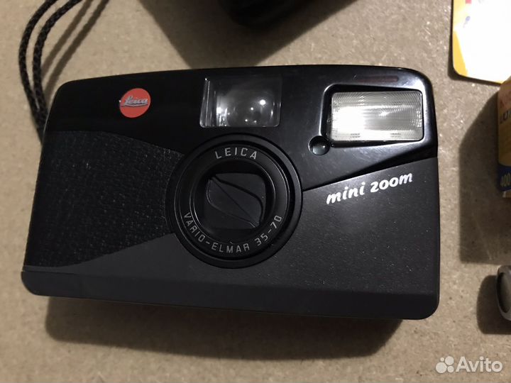 Плёночный фотоаппарат Leica Mini Zoom