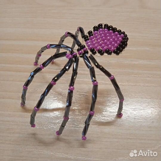 Изделия из бисера в наличии и под заказ