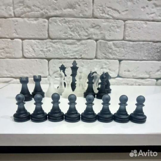 Шахматы ручной работы новые из смолы
