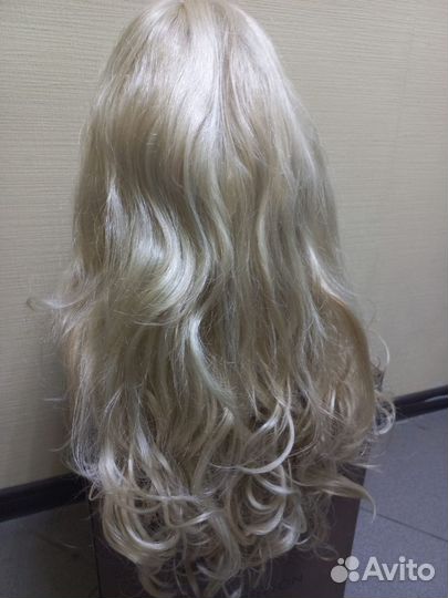 Парик блонд длинный с челкой
