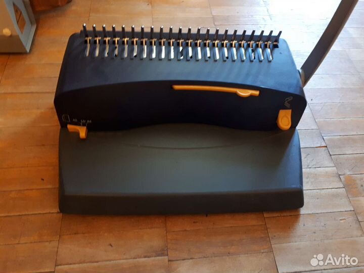 Для лабораторных работ по физике