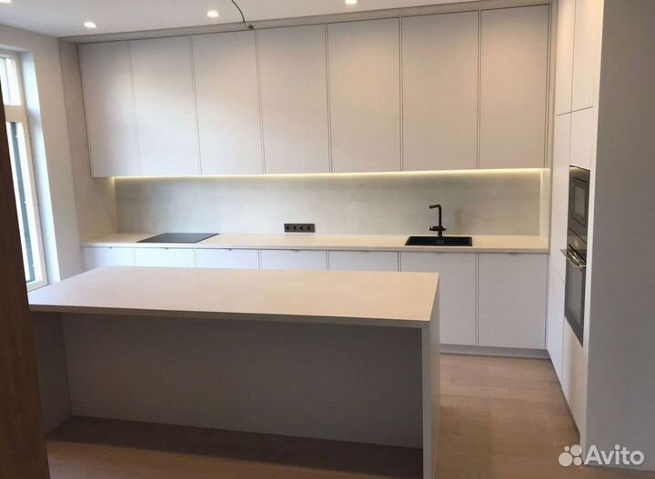 Кухонный гарнитур угловой