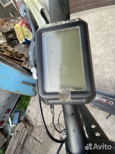 Продам электросамокат kugoo G-Booster