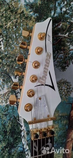 Электрогитара