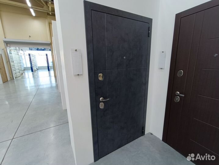 Дверь входная металлическая 