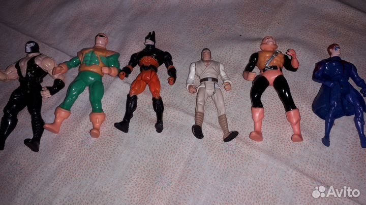 Фигурки супергероев