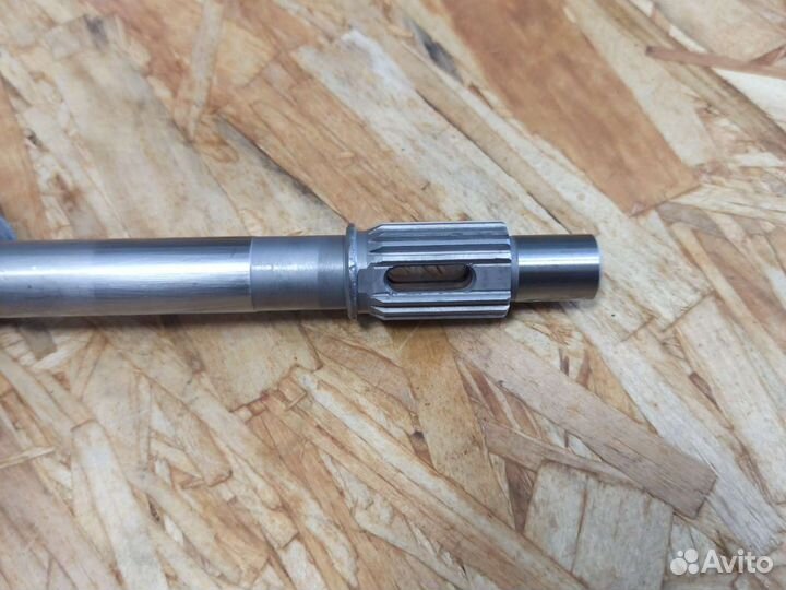 Гребной вал suzuki DT9.9-DF15 57610-93901