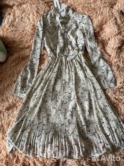 Вещи женские: платье, топ, боди