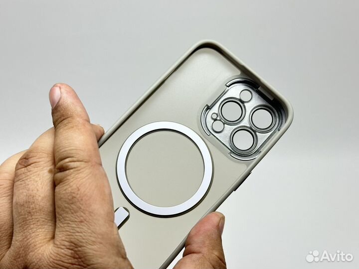 Чехол на iPhone 13 pro с защитой на камере