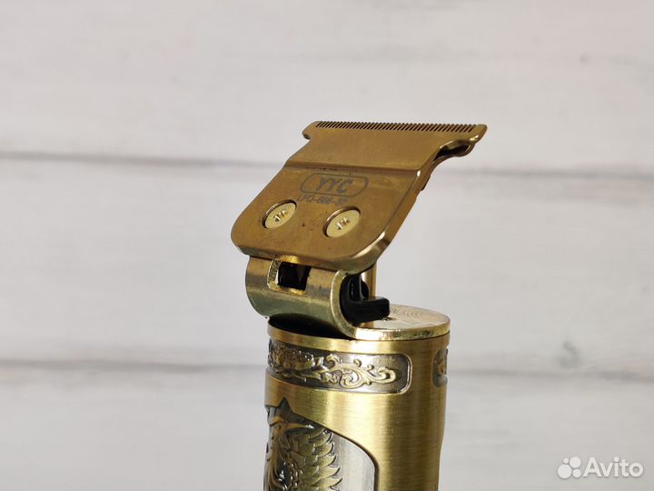 Триммер для бороды и усов