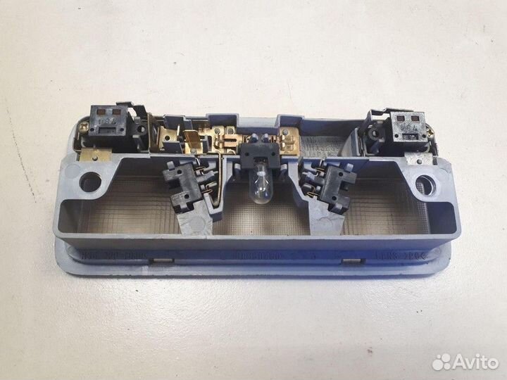 Плафон внутреннего освещения Mitsubishi Lancer