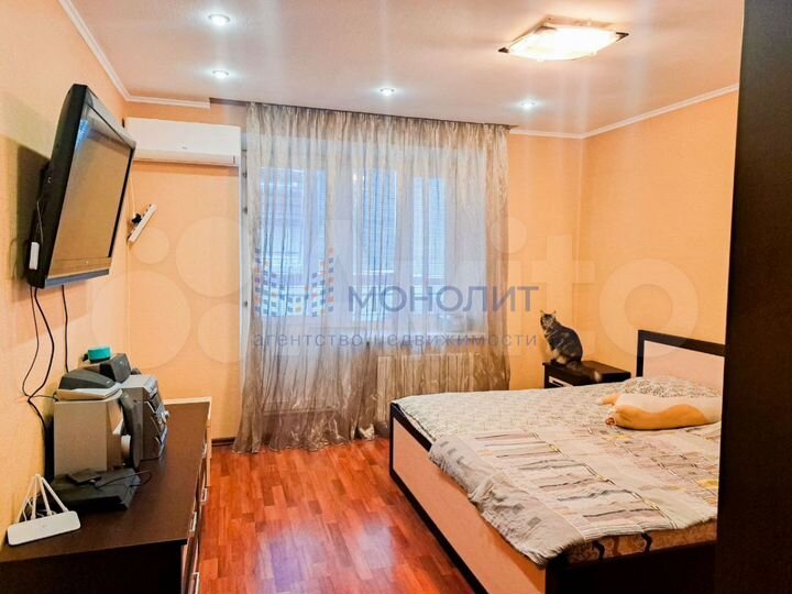 2-к. квартира, 82 м², 4/9 эт.