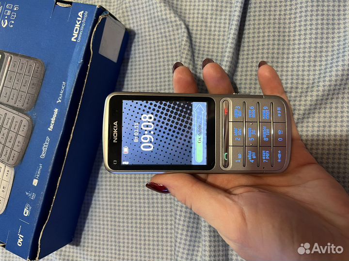 Телефон Nokia C3