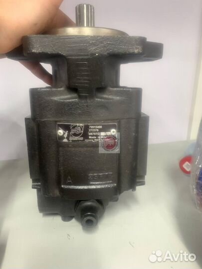 Гидравлический насос Manitou 272376