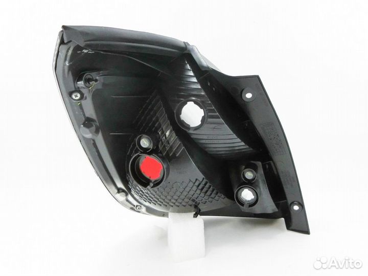 Фонарь правый задний в крыло Kia Rio 2