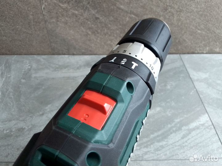 Шуруповерт ударный Metabo SB18 L BL