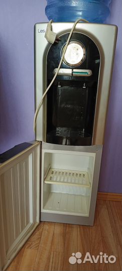 Куллер для воды