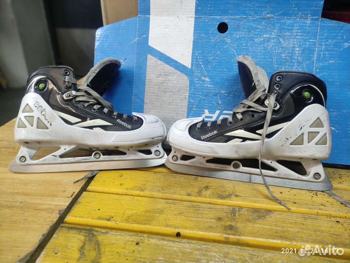 Коньки хоккейные вратарские