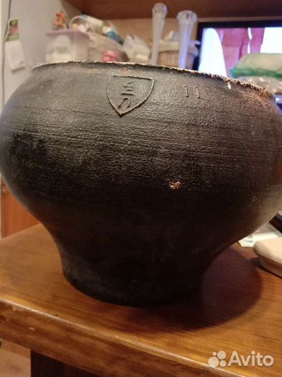 Глиняная крынка