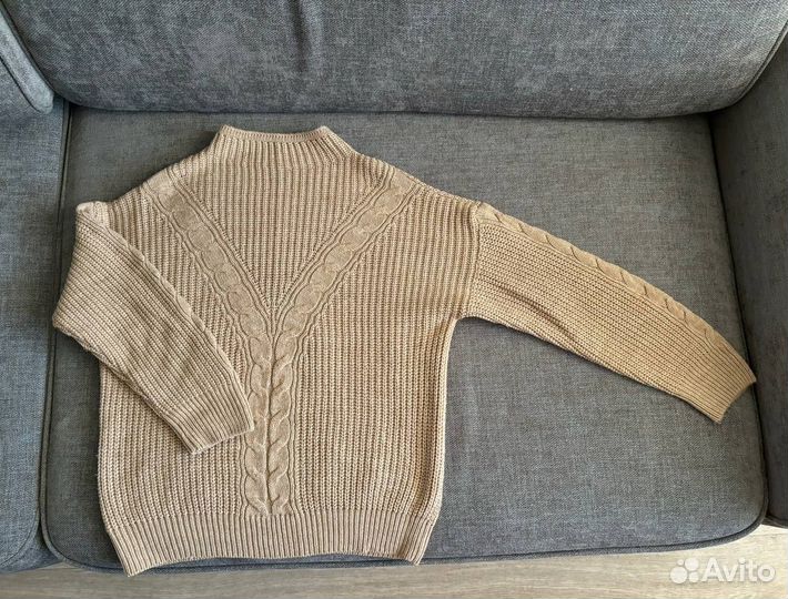 Свитер женский