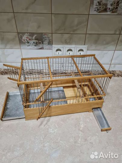 Клетка для птиц из дерева