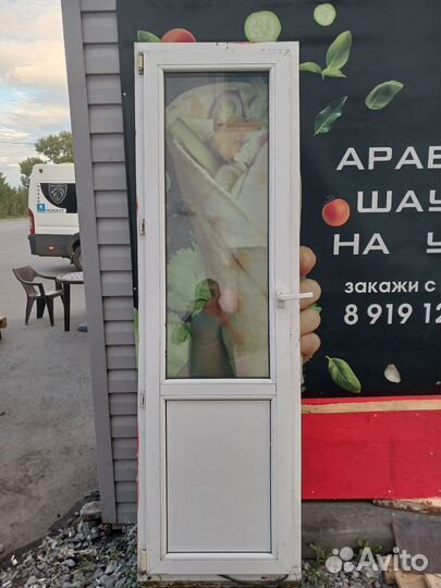 Дверь пластиковая