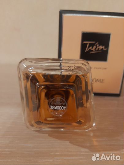 Продам парфюм Tresor от Lancome