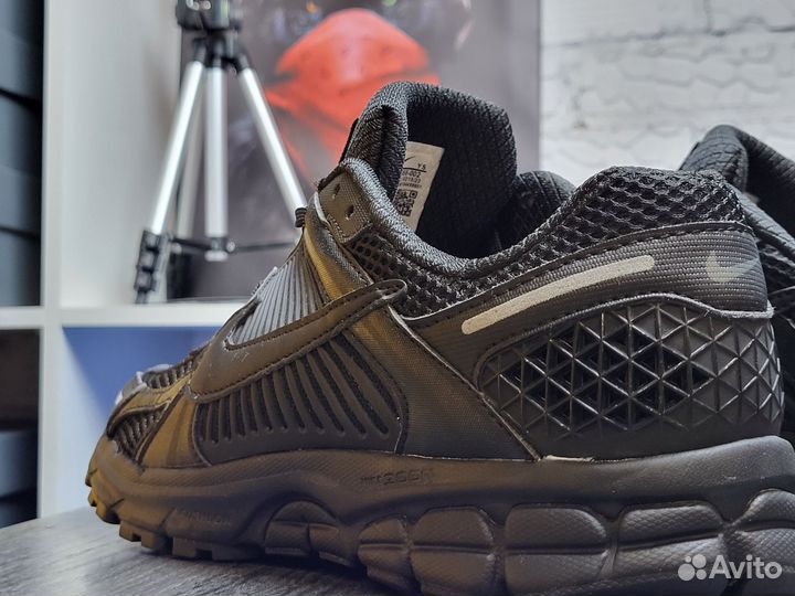 Кроссовки nike vomero 5