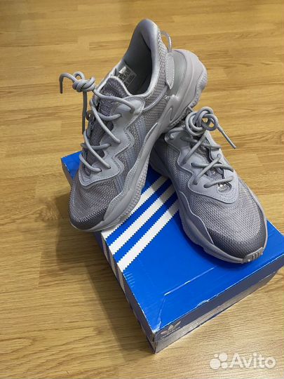 Кроссовки унисекс adidas ozweego