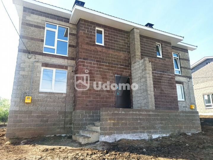 3-к. квартира, 107,1 м², 2/2 эт.