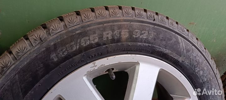 Kumho 946S 185/65 R15