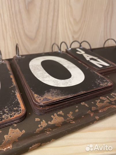 Календарь металлический