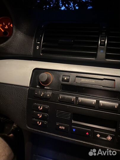 Кнопка регулировки громкости магнитолы BMW E46