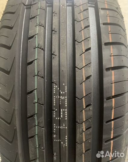 Kumho Ecowing ES01 KH27 215/60 R16 95V