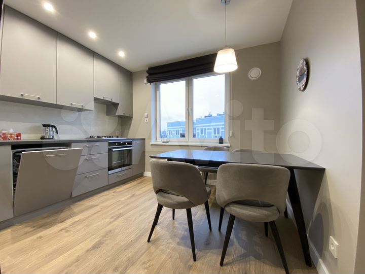 2-к. квартира, 70 м², 8/8 эт.