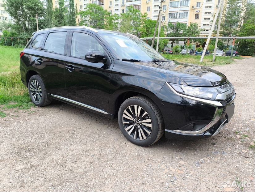 Mitsubishi Outlander 2.0 CVT, 2022, 964 км