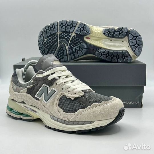 New Balance 2002R женские кроссовки