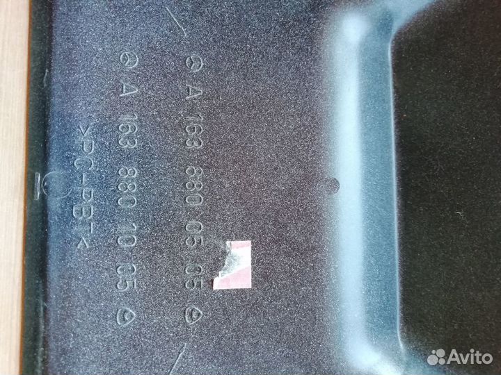 Заглушка буксировочного крюка мерседес мл320