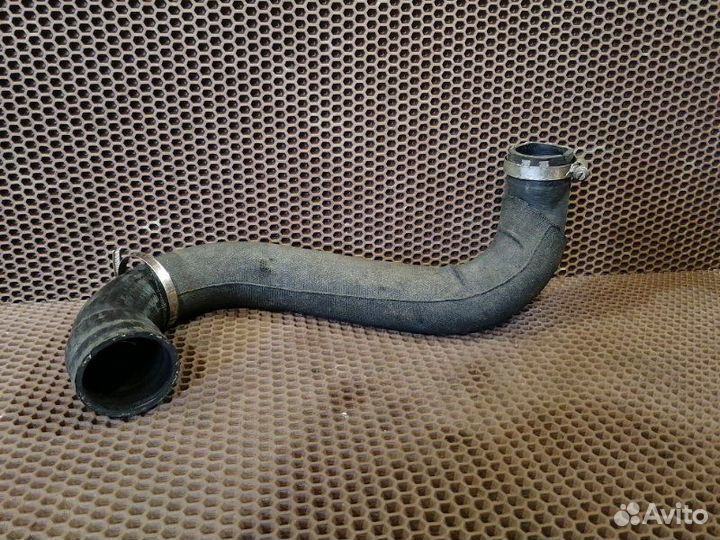 Патрубок интеркулер Audi A4 B9 CYR 2.0 2016