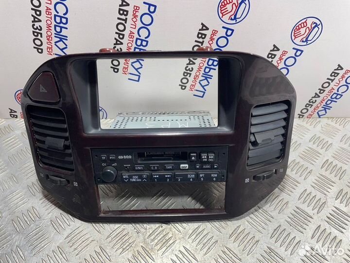 Накладка декоративная Mitsubishi Pajero (V60) III