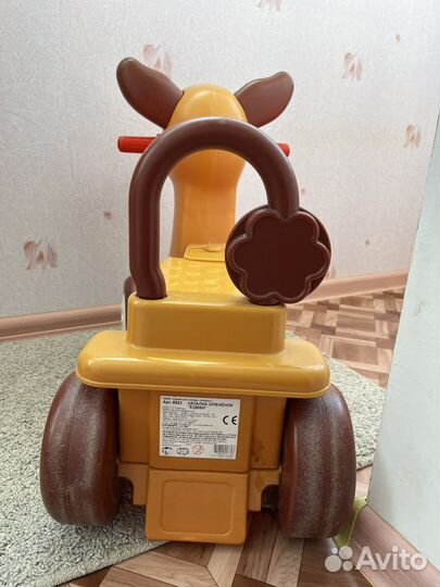 Машинка каталка толокар