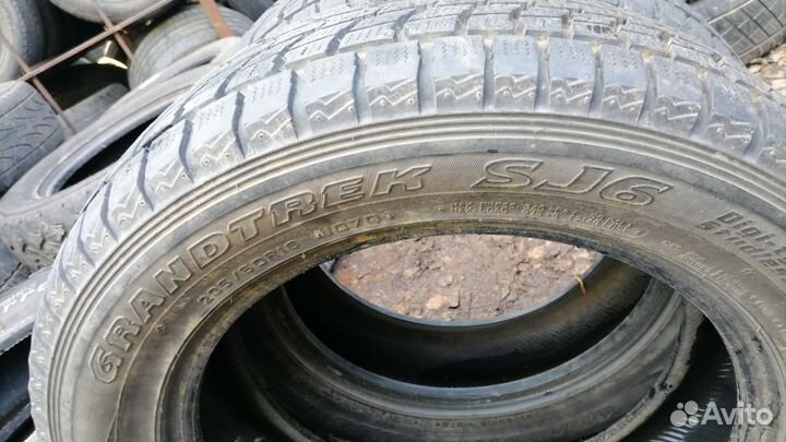 Dunlop Grandtrek SJ6 235/60 R18 204ZR