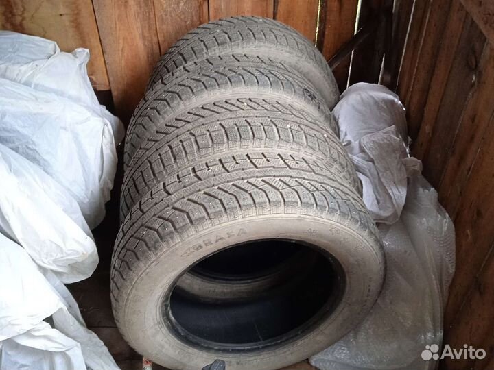 Brasa IceControl 225/65 R17