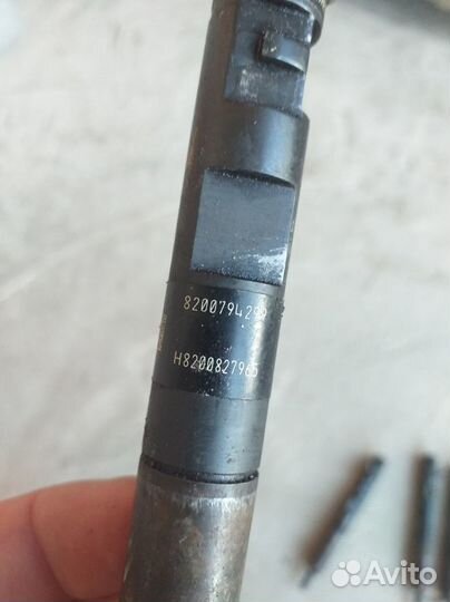 Форсунка топливная Renault Megane 3 K9K 1.5