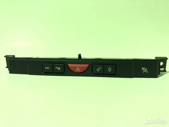 Кнопка аварийной сигнализации Land Rover