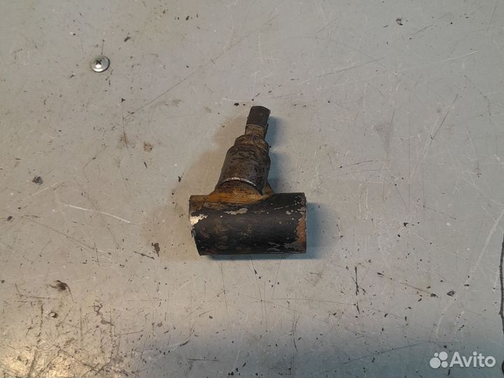 Кронштейн троса тормоза коляски днепр